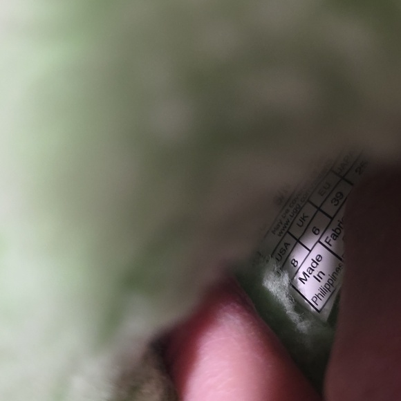 UGG Womens Fluffita Mint Lime 2.75" Platform Slipper Sandal Womens 8 - Picture 6 of 7